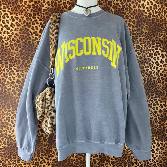 Vintage Crewneck - Picture 5 of 8